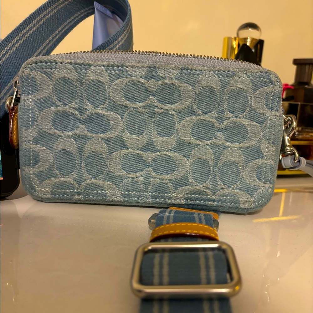 Denim Coach Kira